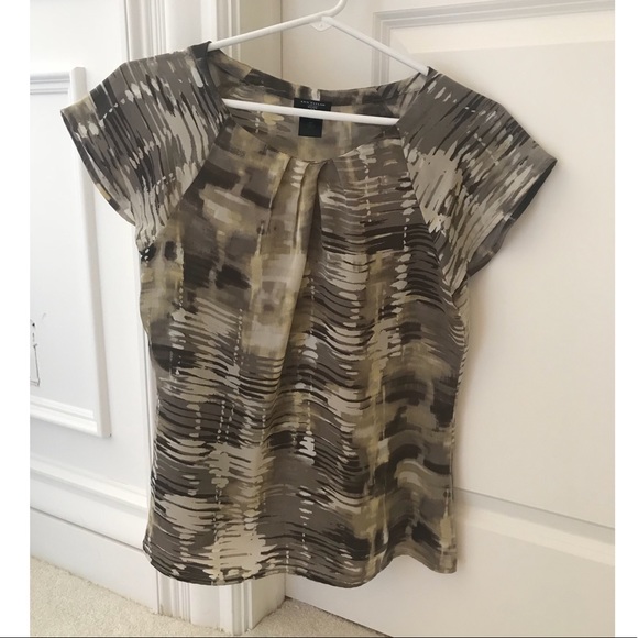 Ann Taylor EUC dressy work blouse with cap sleeves - Picture 1 of 6